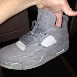 Meet your Posher, Bobby